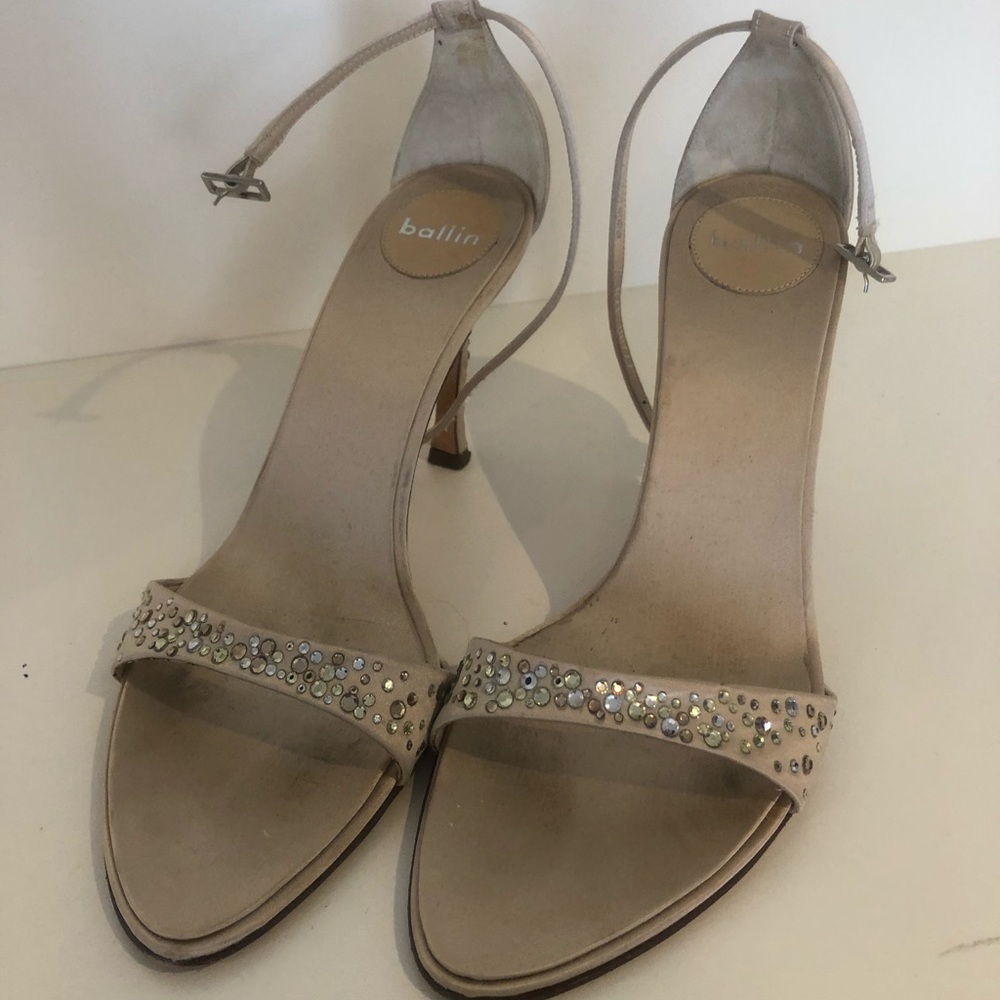 Vero Cuoio Ballin leather pumps